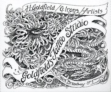 Greg Irons tätowierte 1982 in San Francisco bei Goldfield's Tattoo Studio am Broadway 404.