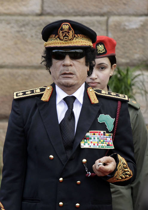 Muammar al-Gaddafi in Pretoria (Südafrika) an einer Zeremonie für den südafrikanischen Präsidenten Jacob Zuma