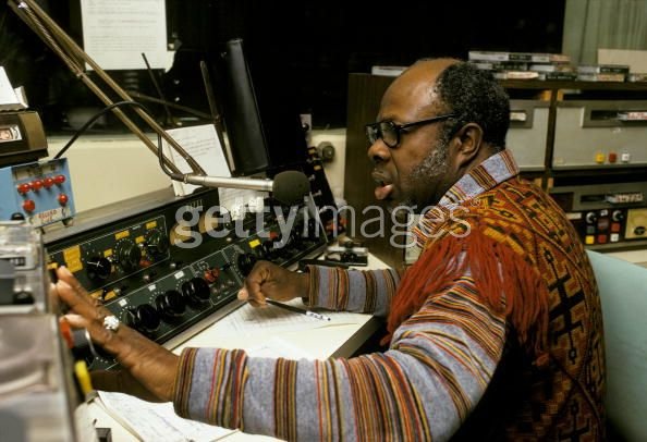 Rufus Thomas 1973 während seiner Radioshow bei WDIA in Memphis