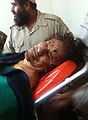 Muammar al-Gaddafi am 20. Oktober 2011, angeblich auf dem Weg ins Spital in Misrata (Libyen)