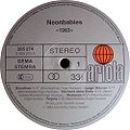 1983 neonbabies 12-33 1983 de label1.jpg